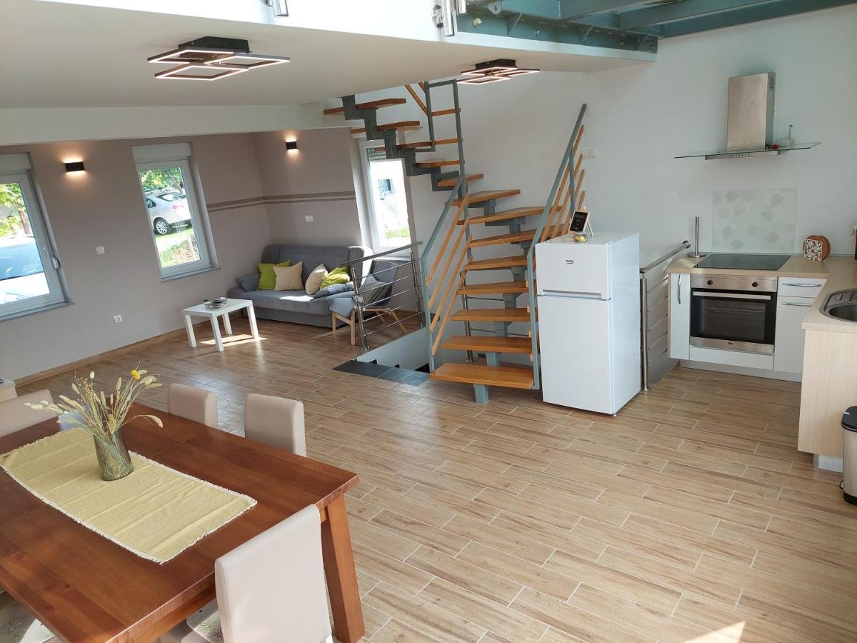 Apartma Vali Διαμέρισμα Gradisca Εξωτερικό φωτογραφία